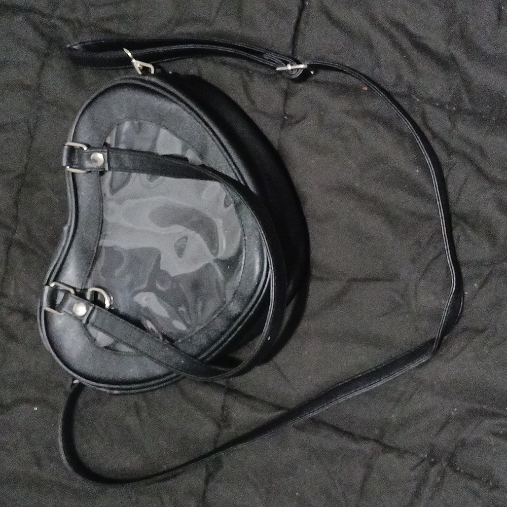 Heart shaped Ita purse